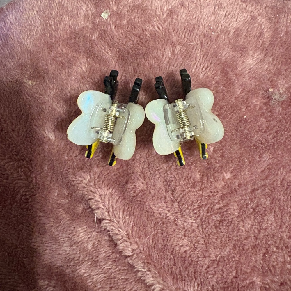 Bee mini claw clips - Yellow and Black - Picture 2 of 3